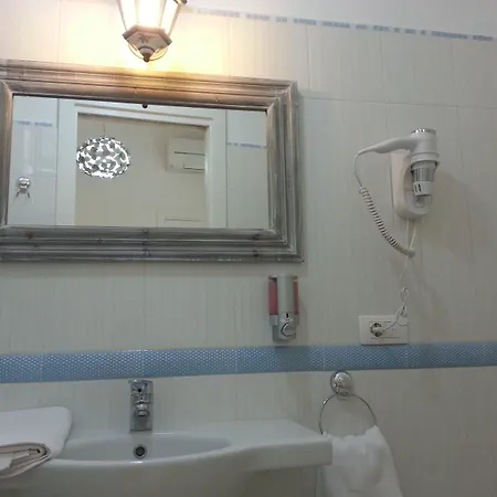 Fortino Oda ve Kahvaltı 3*