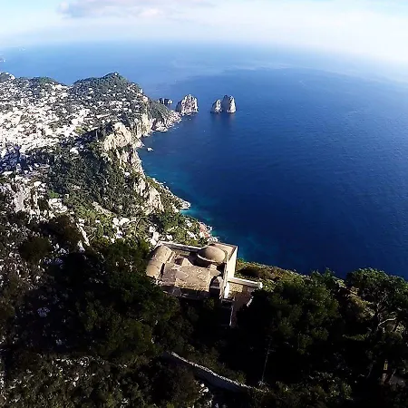 Fortino Oda ve Kahvaltı Capri