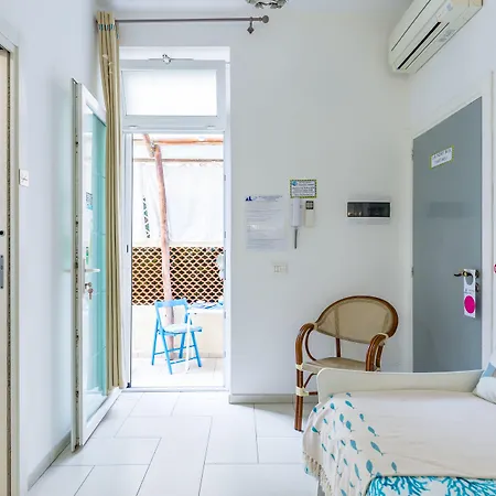 Oda ve Kahvaltı Fortino Capri